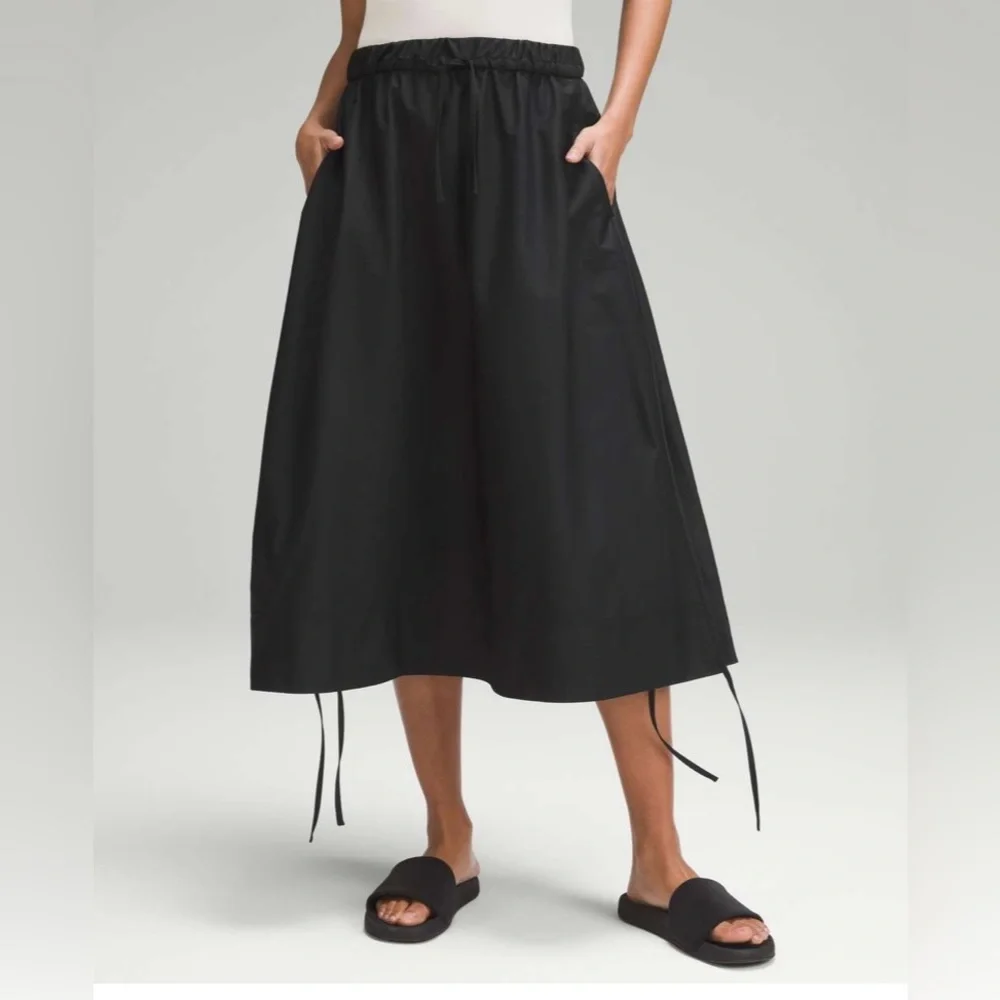 NWT Lululemon High-Low Side Slit Super- High-Rise Skirt M Black